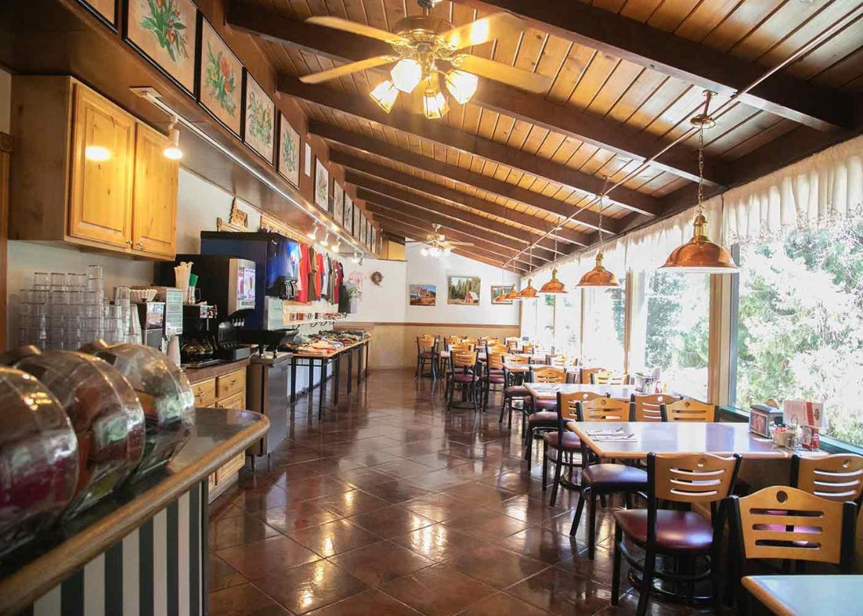 Strawberry Inn מראה חיצוני תמונה