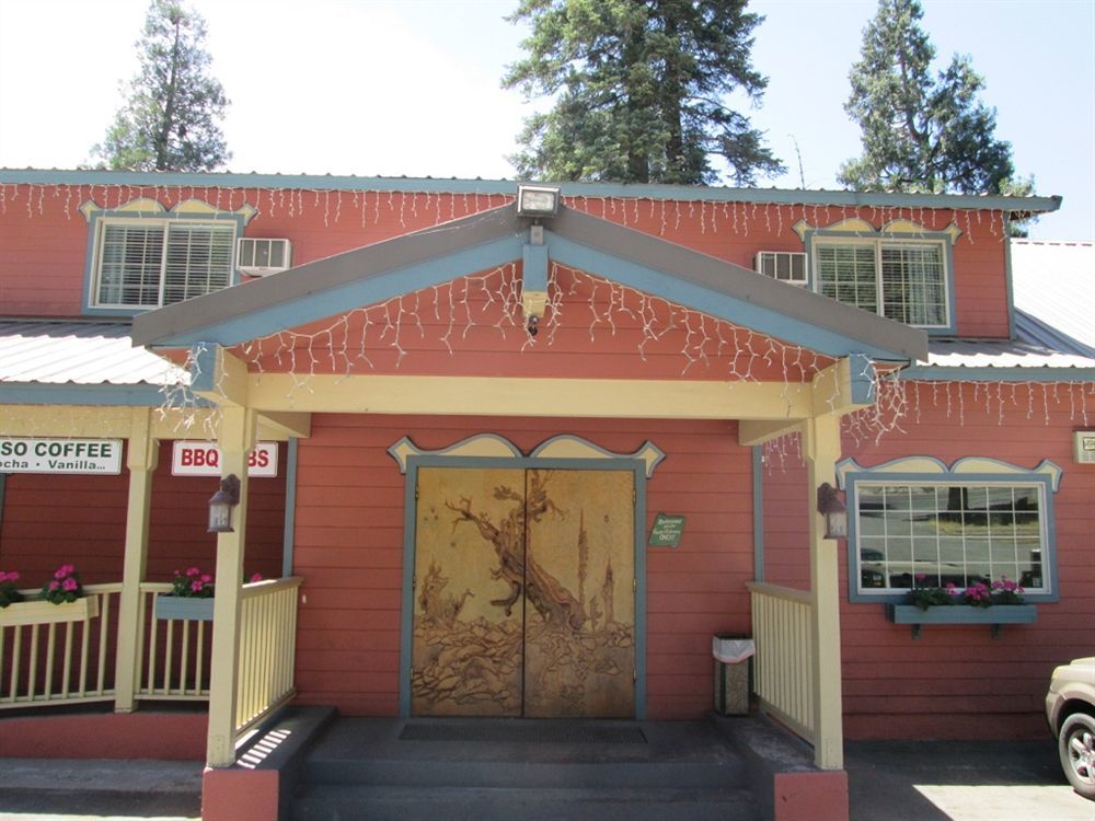 Strawberry Inn מראה חיצוני תמונה