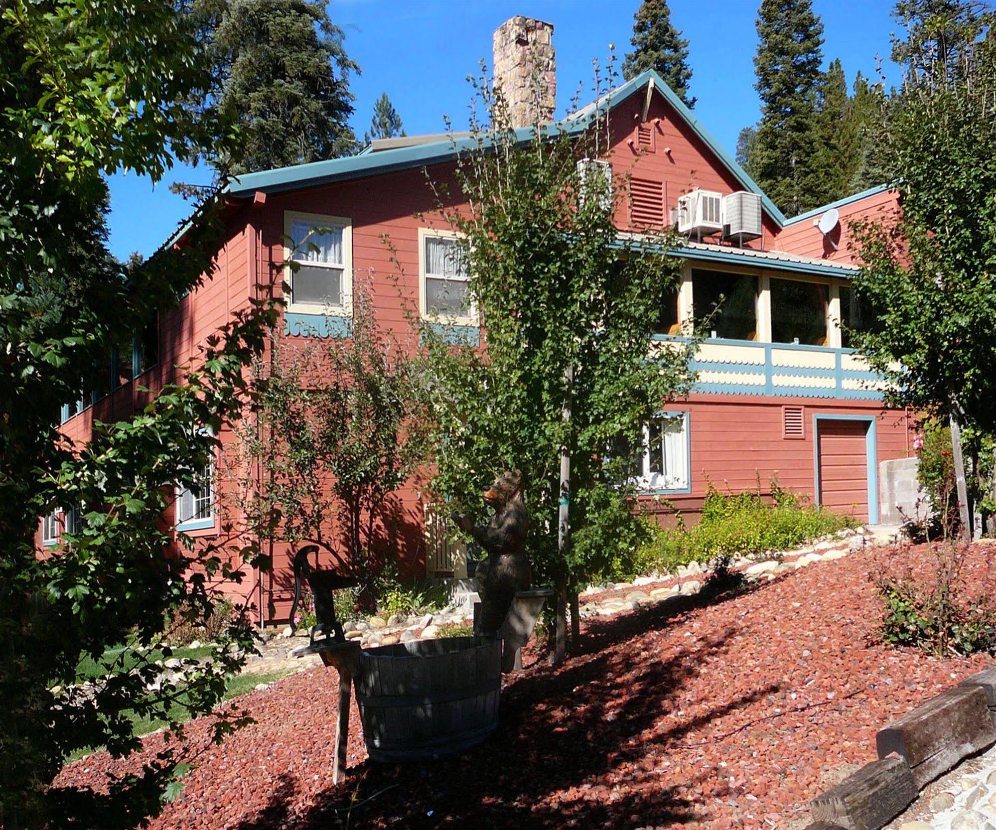 Strawberry Inn מראה חיצוני תמונה